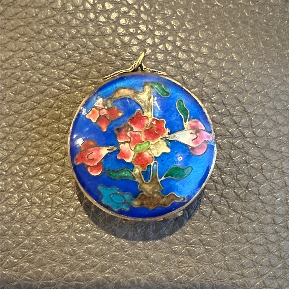 Jewelry - Vintage Cloisonné Pill Box Pendant Locket